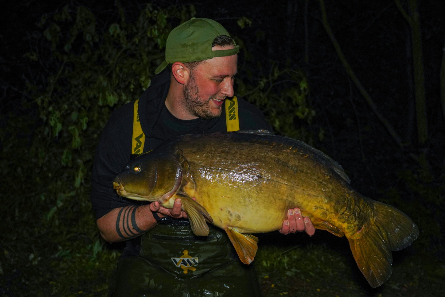 The Famous Burghfield Fishing Complex - Gold Lake 48hrs